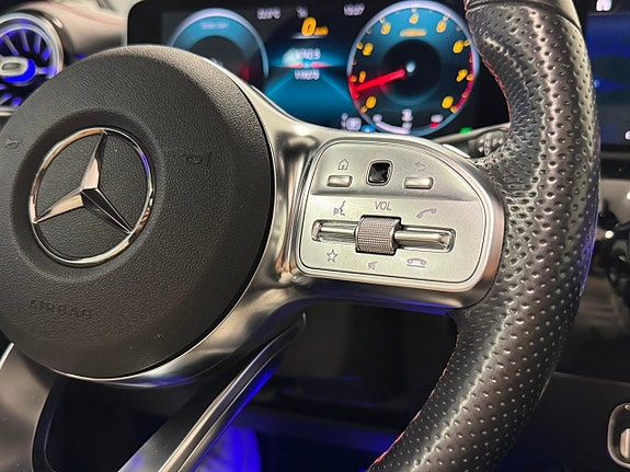 Mercedes-Benz CLA220 10 of 30