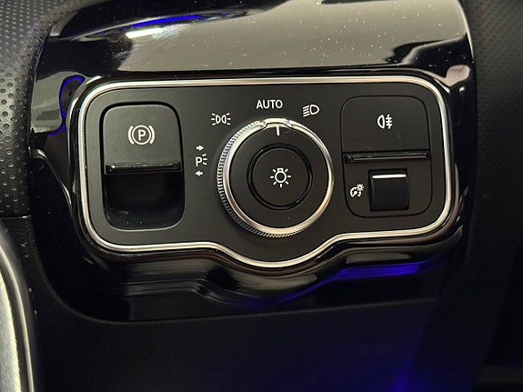 Mercedes-Benz CLA220 20 of 30
