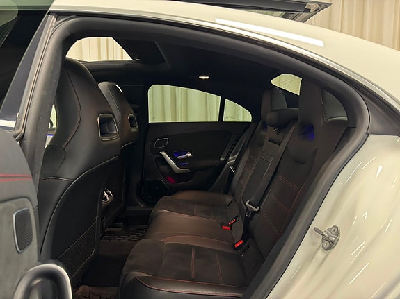 Mercedes-Benz CLA220 29 of 30