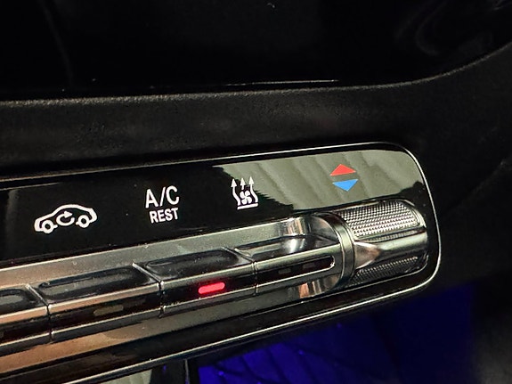 Mercedes-Benz CLA220 24 of 30
