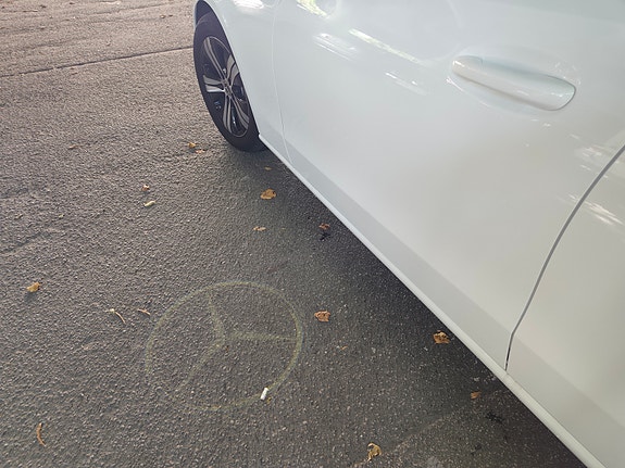 Mercedes-Benz C200 9 of 14