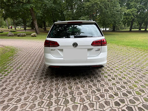 Volkswagen Golf VII 3 of 9