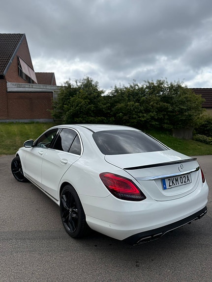 Mercedes-Benz C200 d 4 of 11