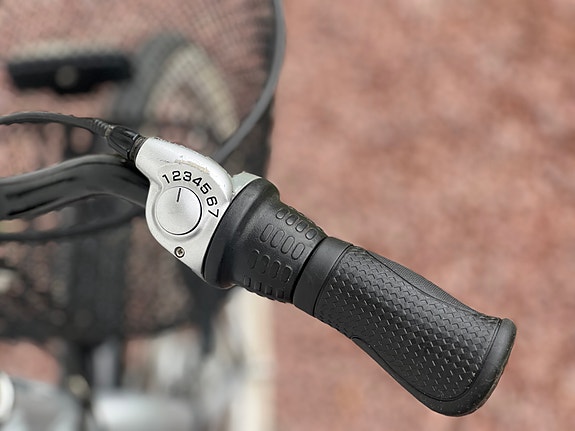Product image 6 of 9