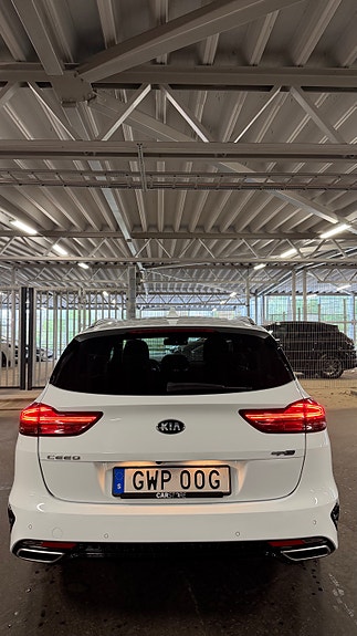 Kia Ceed 2 of 13