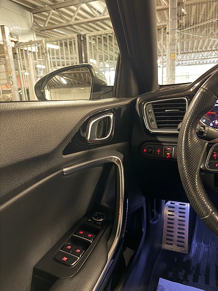 Kia Ceed 10 of 13