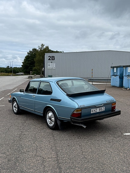 Saab 900 4 of 8