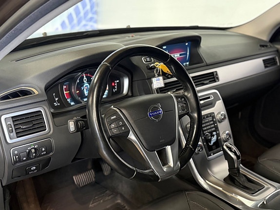 Volvo V70 11 of 20