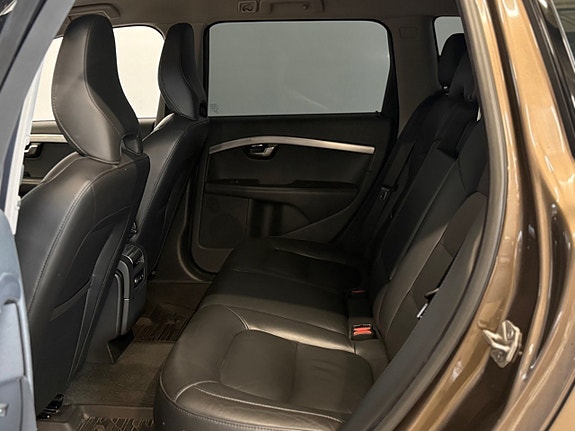 Volvo V70 16 of 20