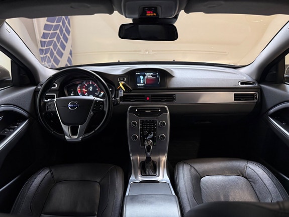 Volvo V70 12 of 20