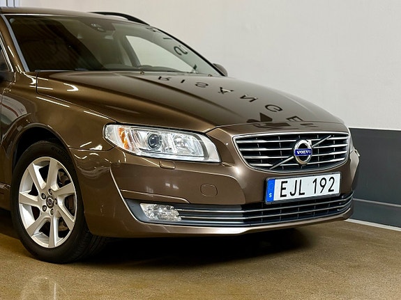 Volvo V70 9 of 20