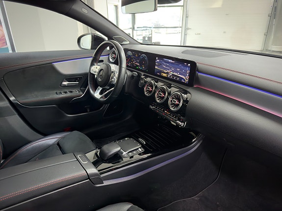 Mercedes-Benz CLA250 e 11 of 18
