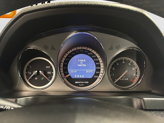 Mercedes-Benz C63 15 of 19