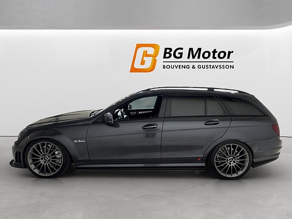 Mercedes-Benz C63 7 of 19