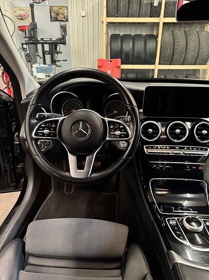 Mercedes-Benz C200 d 11 of 13