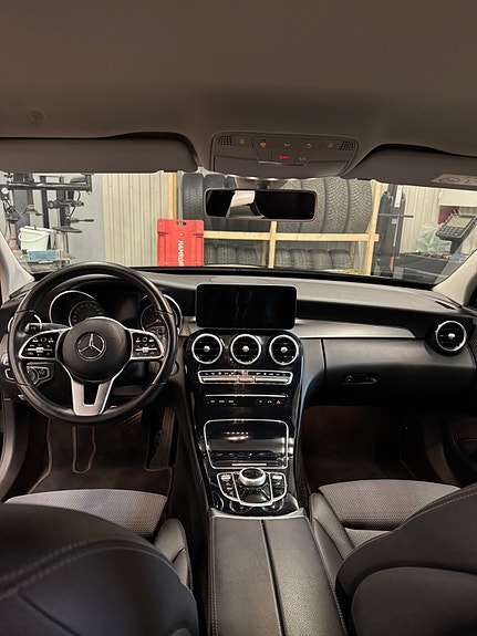 Mercedes-Benz C200 d 10 of 13