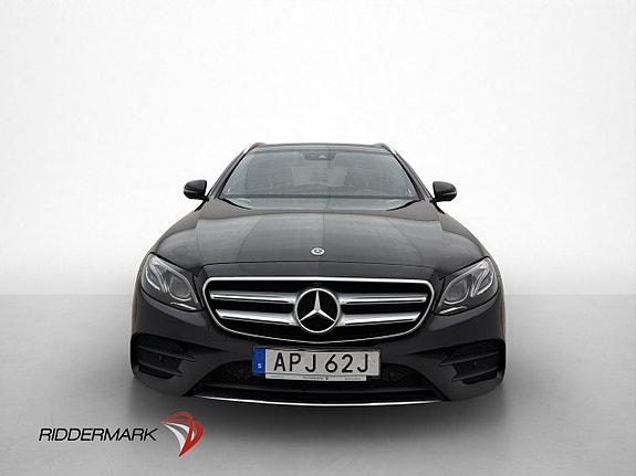 Mercedes-Benz E300 2 of 30