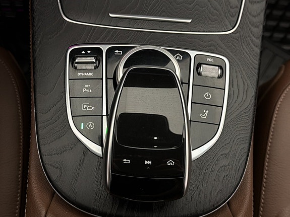 Mercedes-Benz E300 30 of 30