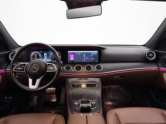 Mercedes-Benz E300 16 of 30