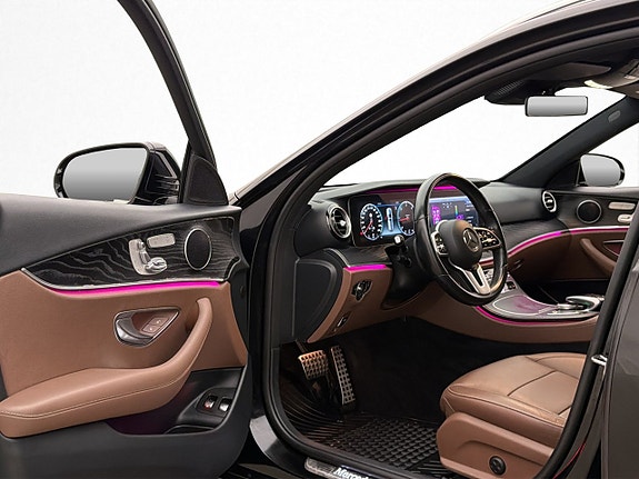 Mercedes-Benz E300 13 of 30