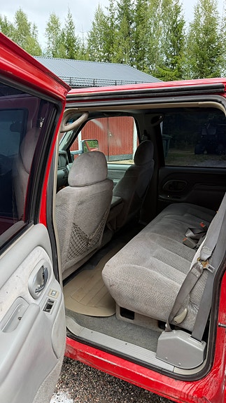 Chevrolet C3500 6 of 6