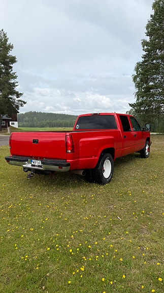 Chevrolet C3500 3 of 6