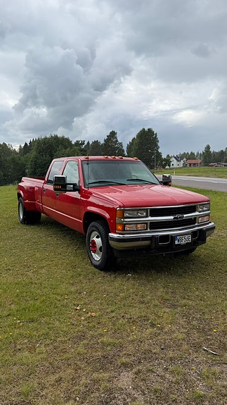Chevrolet C3500 2 of 6