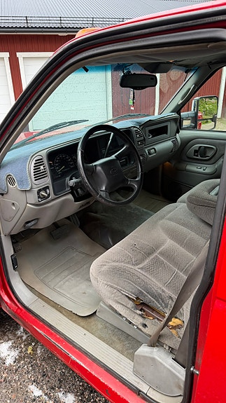 Chevrolet C3500 5 of 6