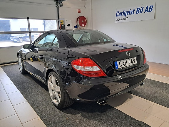 Mercedes-Benz SLK200 4 of 9