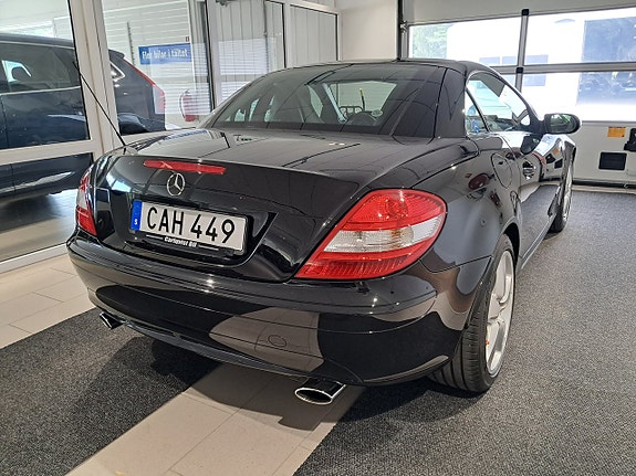 Mercedes-Benz SLK200 3 of 9