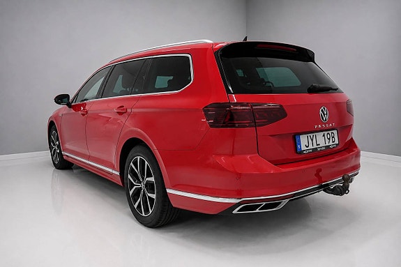 Volkswagen Passat 26 of 27