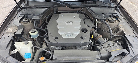 Infiniti FX35 13 of 28