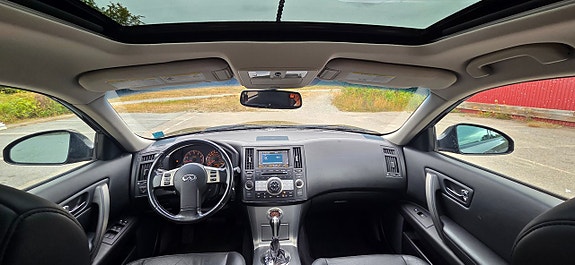 Infiniti FX35 21 of 28