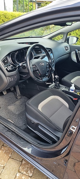 Kia Ceed 4 of 4