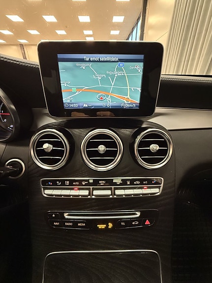 Mercedes-Benz GLC220 d 14 of 15