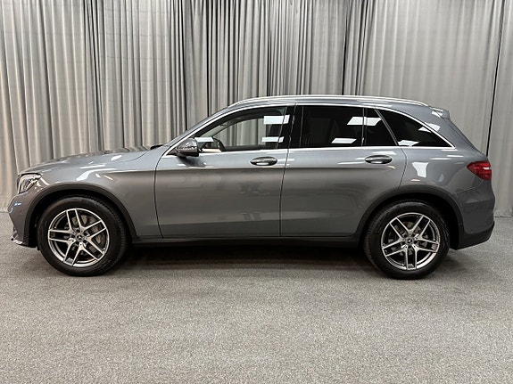 Mercedes-Benz GLC220 d 2 of 15