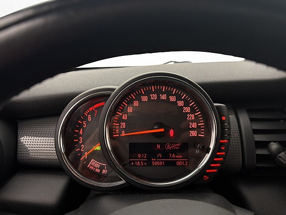MINI Cooper 11 of 29