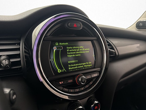 MINI Cooper 16 of 29