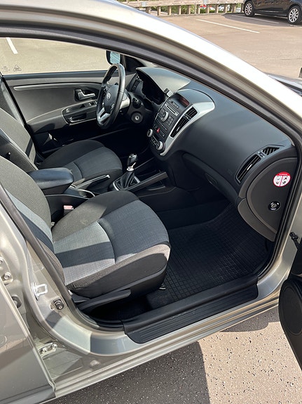 Kia Ceed 6 of 11