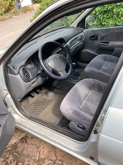 Renault Megane I 4 of 5