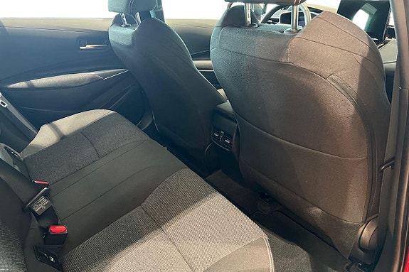 Toyota Corolla 9 of 21