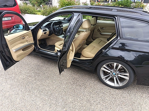 BMW 330d 5 of 10