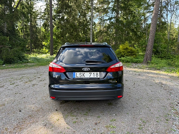 Ford Focus 5 of 8