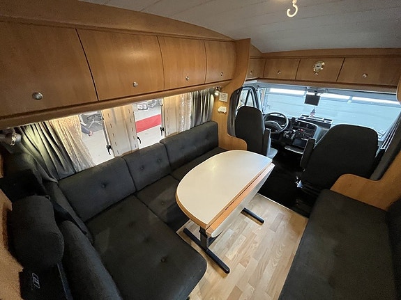 Hobby 700 / Ac / Solcell / Ny bytt kamrem / Inverter / Cykelställ 8 of 20