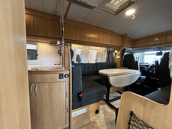 Hobby 700 / Ac / Solcell / Ny bytt kamrem / Inverter / Cykelställ 6 of 20