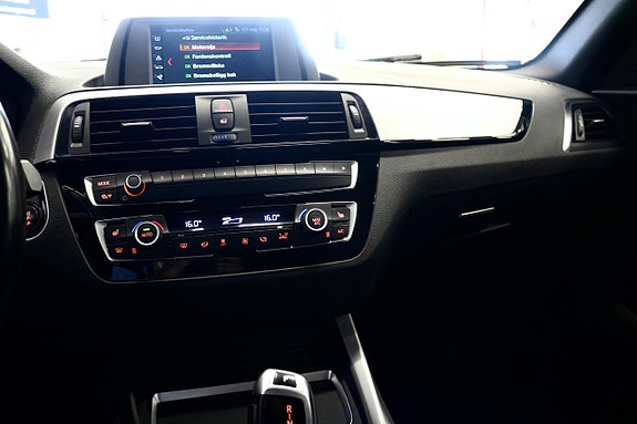 BMW 118i 15 of 23