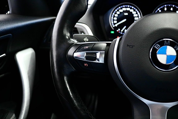 BMW 118i 14 of 23