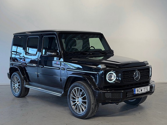 Mercedes-Benz G500 2 of 23