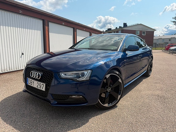Audi A5 2 of 12