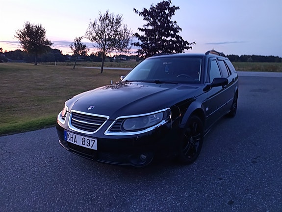 Saab 9-5 2 of 10